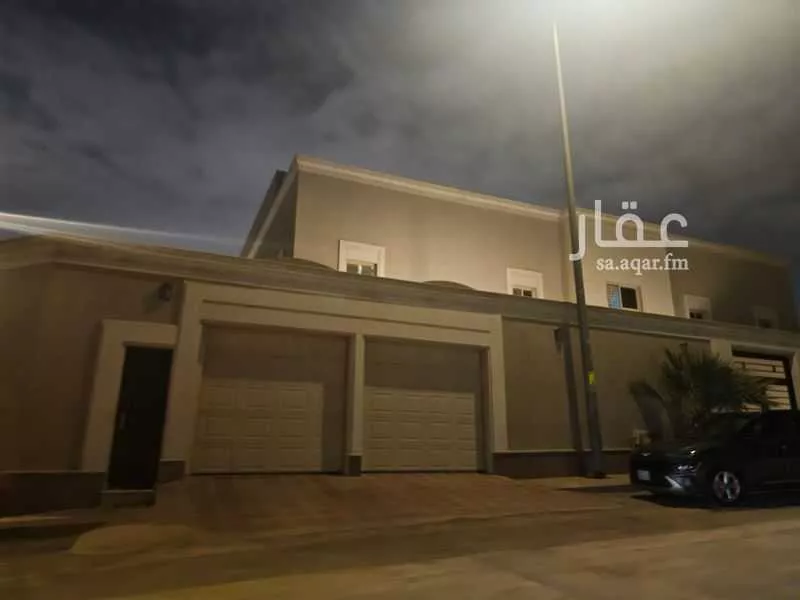 فيلا للبيع في شارع شارع رقم 310, حي الملقا, مدينة الرياض, منطقة الرياض 1 صورة