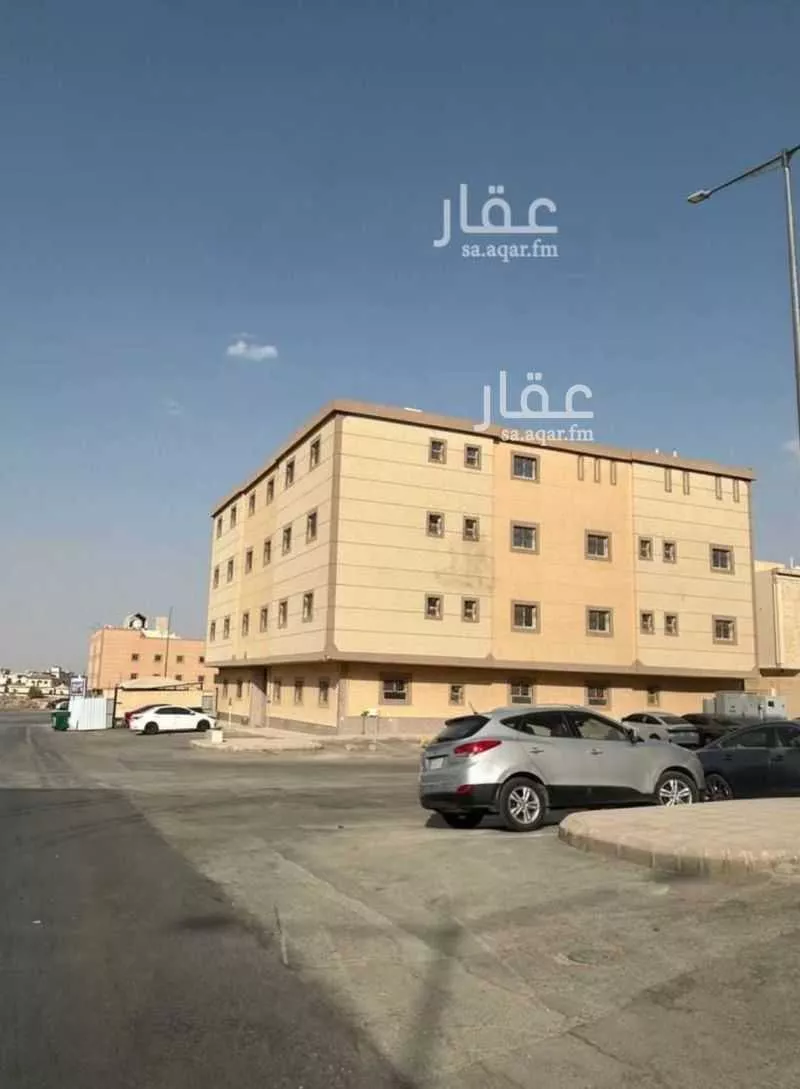 عمارة للبيع في شارع الفروسية, حي ظهرة لبن, مدينة الرياض, منطقة الرياض 1 صورة