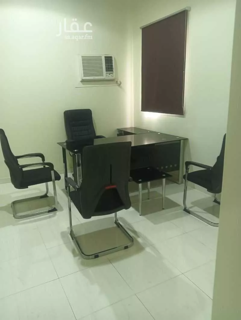 مكتب تجاري للإيجار في شارع الأمير بندر بن عبدالعزيز, حي الأندلس, مدينة الرياض, منطقة الرياض 1 صورة