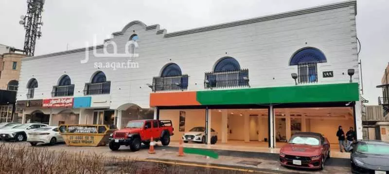 عمارة للإيجار في شارع طريق مكة المكرمة, حي المعذر الشمالي, مدينة الرياض, منطقة الرياض 1 صورة