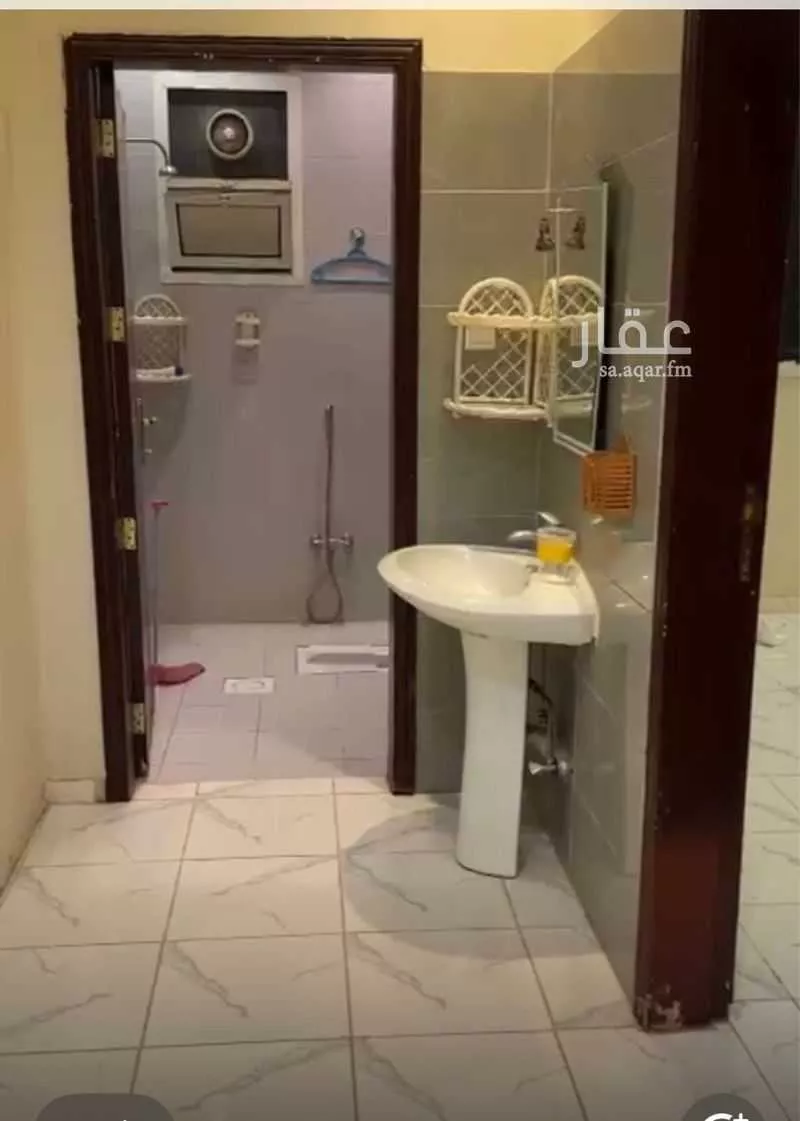 شقة للإيجار في شارع أحمد بن محمد بن دلة, حي السعادة, مدينة الرياض, منطقة الرياض 1 صورة