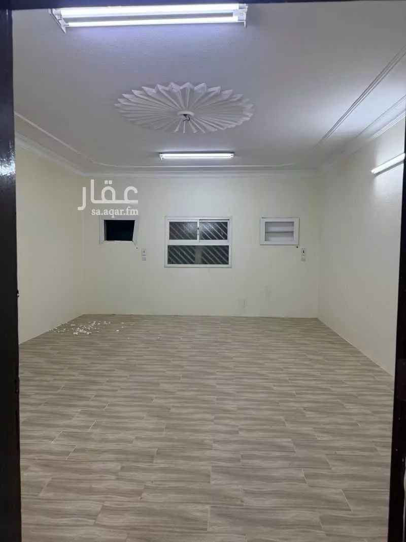 دور للإيجار في شارع البريد, حي السعادة, مدينة الرياض, منطقة الرياض 1 صورة
