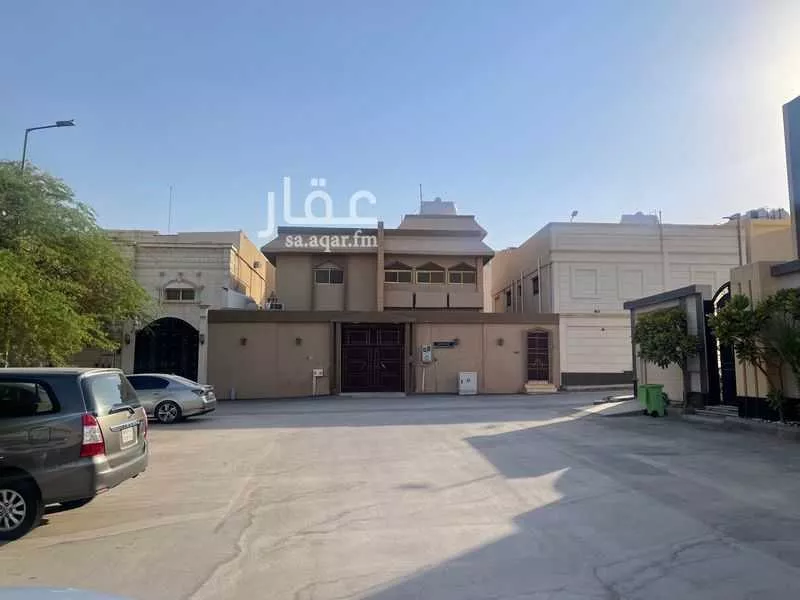 فيلا للبيع في شارع أبي الحسن الديناري, حي الروضة, مدينة الرياض, منطقة الرياض 1 صورة