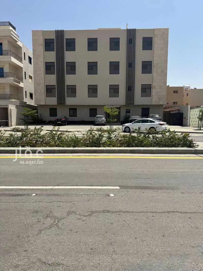 عمارة للبيع في شارع القريات, حي الندى, مدينة الرياض, منطقة الرياض 1 صورة