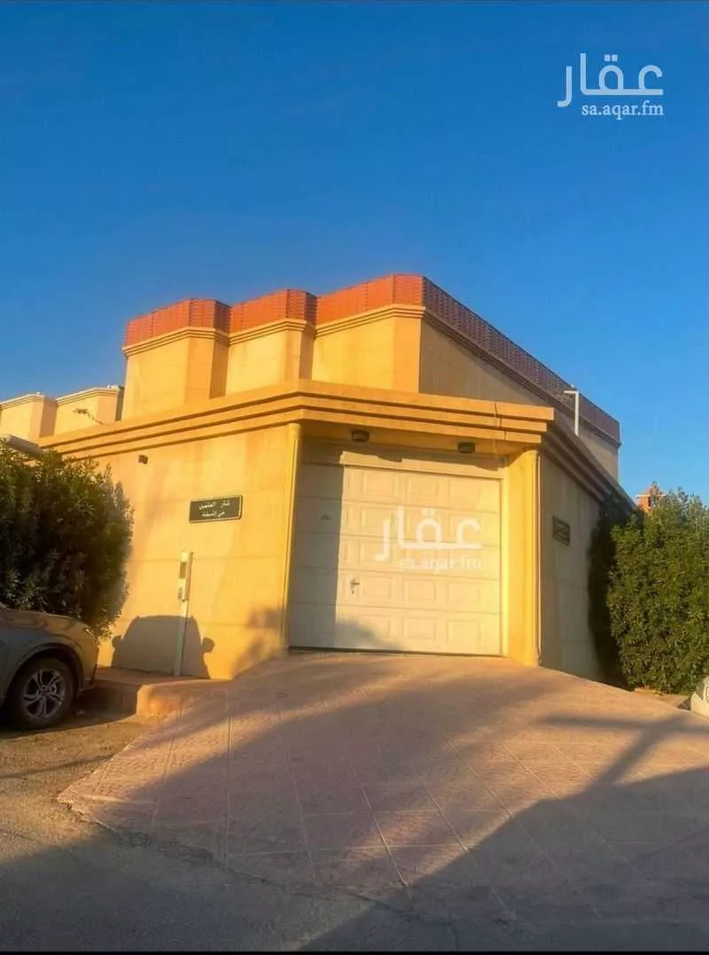 فيلا للبيع في شارع العلمين, حي إشبيلية, مدينة الرياض, منطقة الرياض 1 صورة