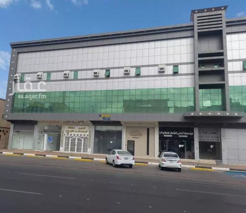 محل للإيجار في شارع الملك فيصل, حي العزيزية, مدينة حائل, منطقة حائل 1 صورة