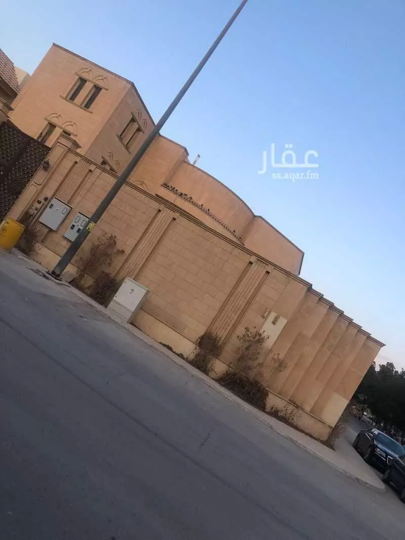 فيلا للبيع في شارع رفحاء, حي الملك سلمان, مدينة الرياض, منطقة الرياض 1 صورة