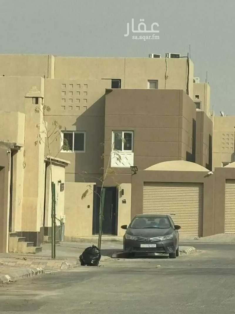 فيلا للبيع في شارع أبي الفتح المروزي, حي مطار الملك خالد الدولي, مدينة الرياض, منطقة الرياض 1 صورة