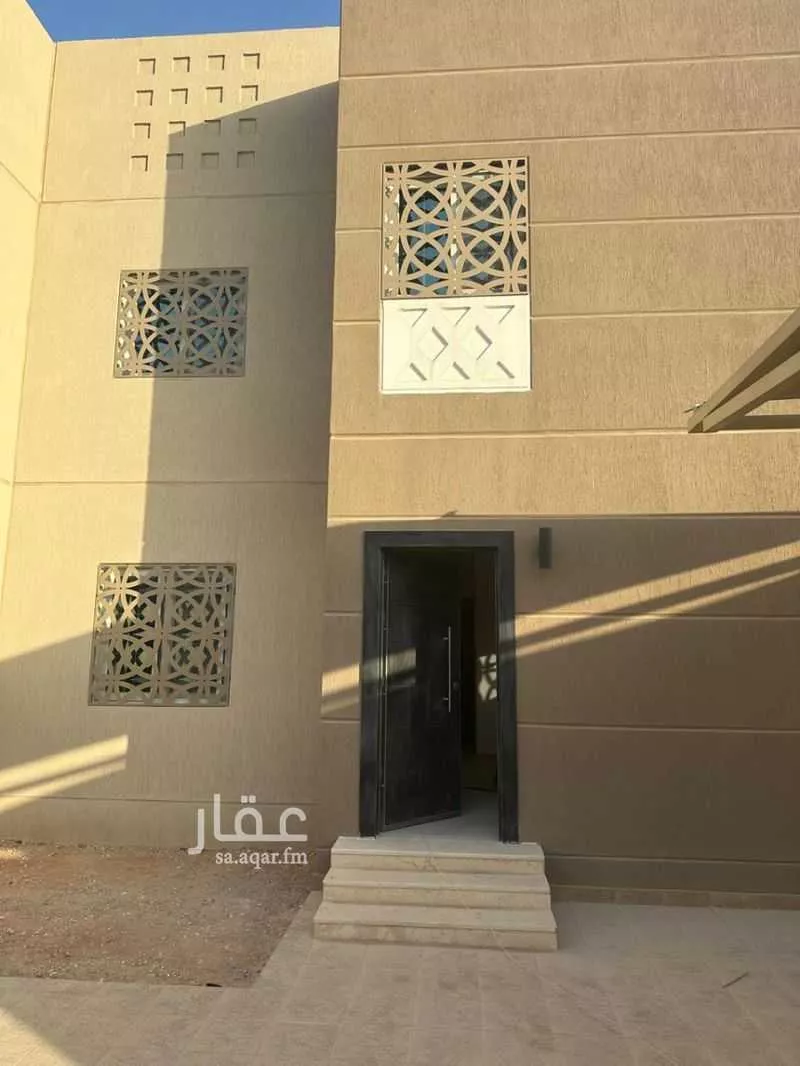 فيلا للبيع في شارع سلمان بن مالك, حي مطار الملك خالد الدولي, مدينة الرياض, منطقة الرياض 1 صورة