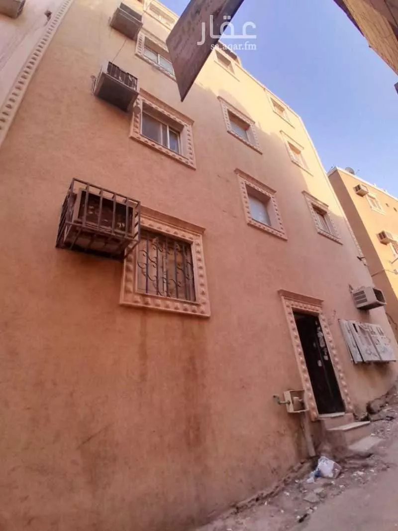 عمارة للبيع في شارع ابن السيوفي, حي المرقب, مدينة الرياض, منطقة الرياض 1 صورة