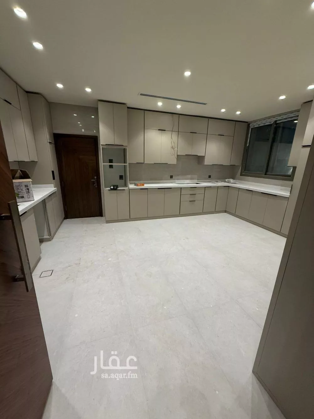 فيلا للبيع في شارع عبدالقادر بن النقيب, حي المحمدية, مدينة جدة, منطقة مكة المكرمة 1 صورة