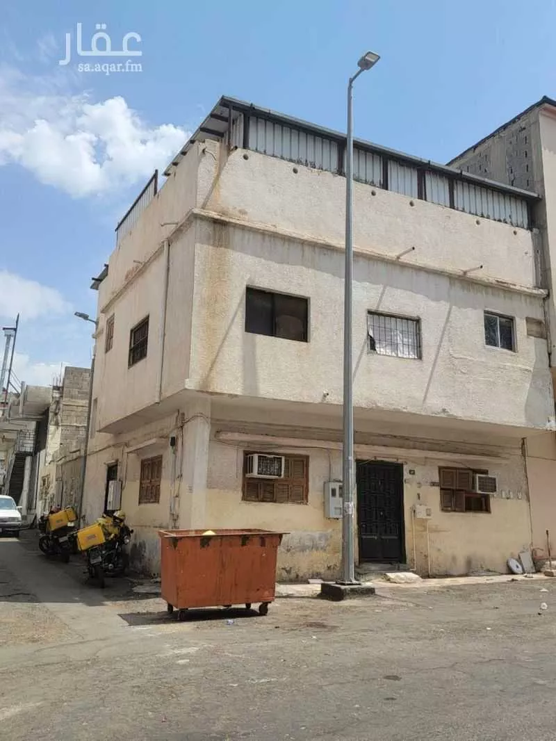 عمارة للبيع في شارع مصر, حي الشهداء الجنوبية, مدينة الطائف, منطقة مكة المكرمة 1 صورة