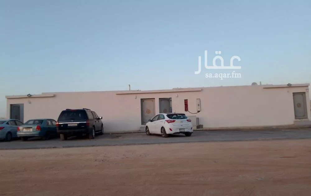 استراحة للبيع في شارع سليمان الحميضي, حي الرمال, مدينة الرياض, منطقة الرياض 1 صورة