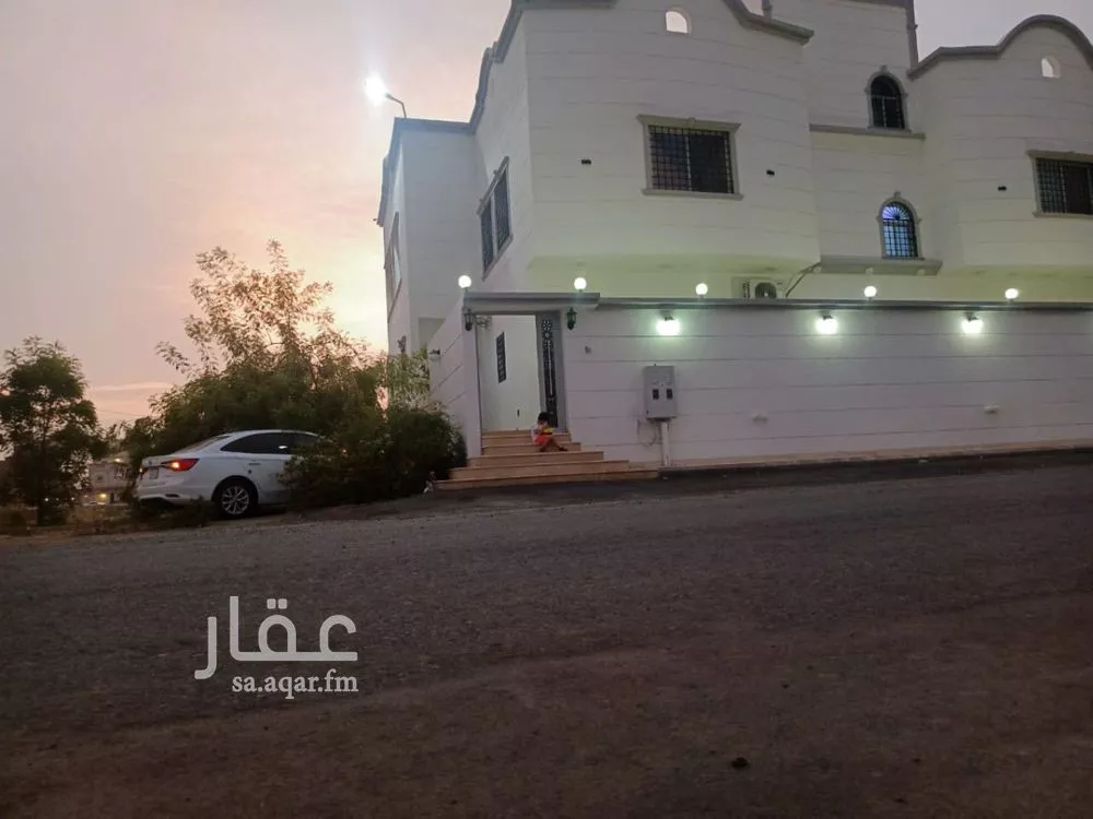 عمارة للبيع في شارع القرينية 292, حي القرينية, مدينة جدة, منطقة مكة المكرمة 1 صورة