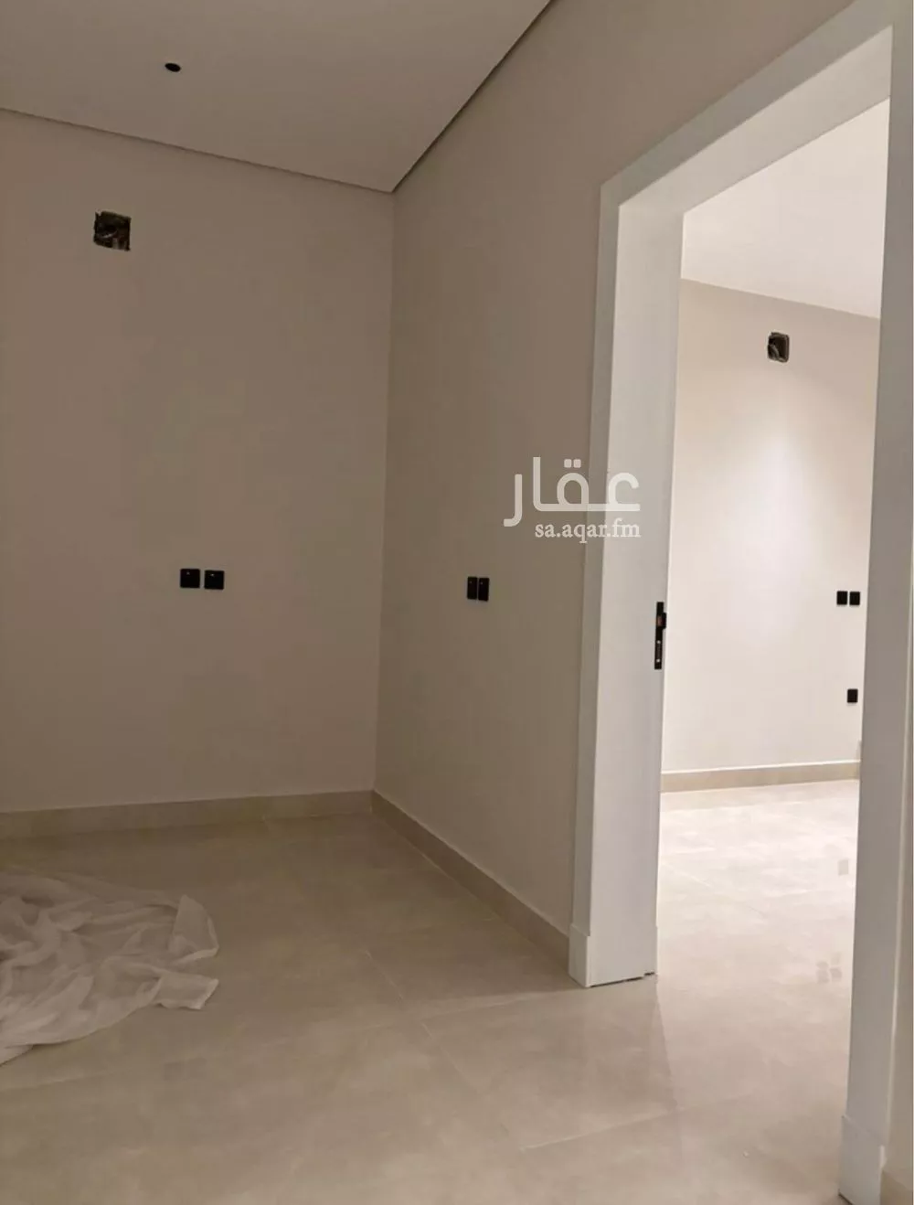 فيلا للبيع في شارع إسماعيل البيهقي, حي عكاظ, مدينة الرياض, منطقة الرياض 1 صورة