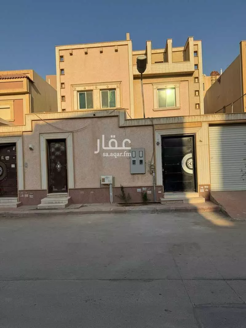 فيلا للبيع في شارع رقم 132, حي المونسية, مدينة الرياض, منطقة الرياض 1 صورة