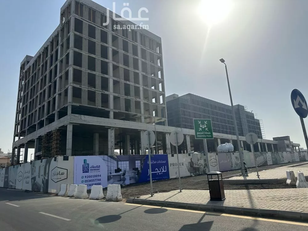 مكتب تجاري للإيجار في شارع جنوب بن لادن, حي الجامعة, مدينة جدة, منطقة مكة المكرمة 1 صورة