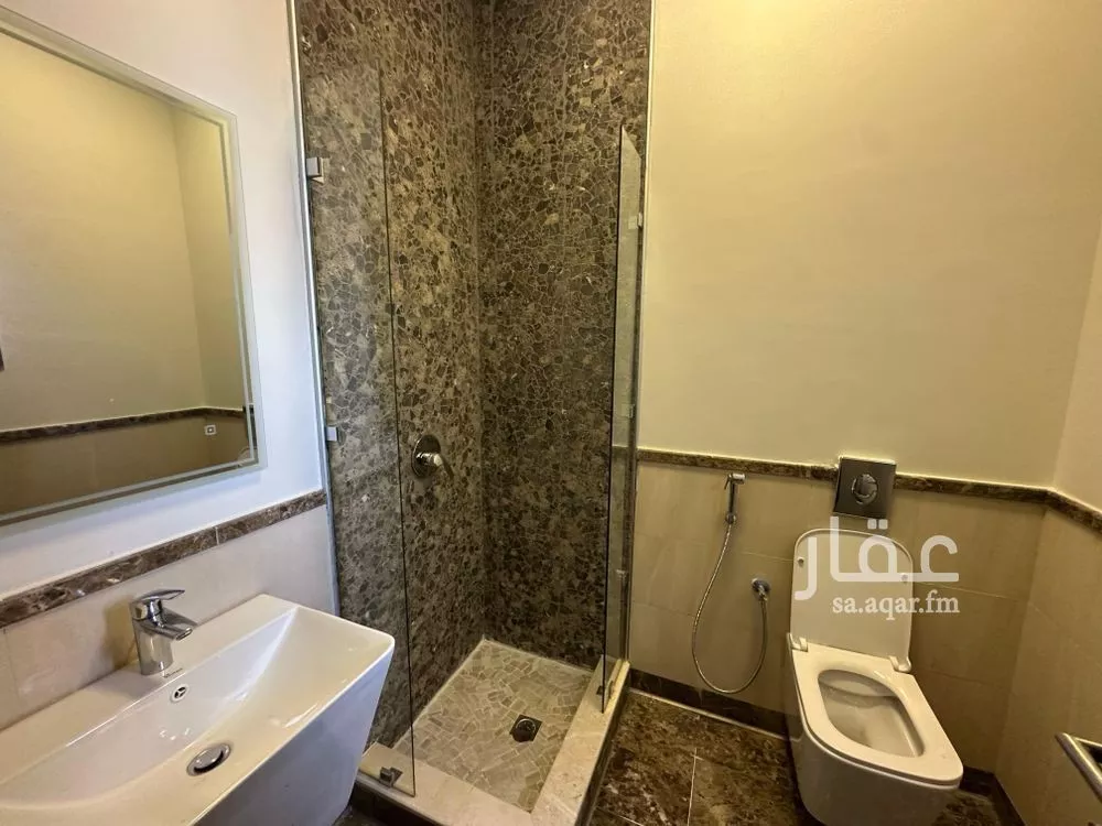 فيلا للبيع في شارع أبي الشكر بن مكارم, حي أبحر الشمالية, مدينة جدة, منطقة مكة المكرمة 1 صورة