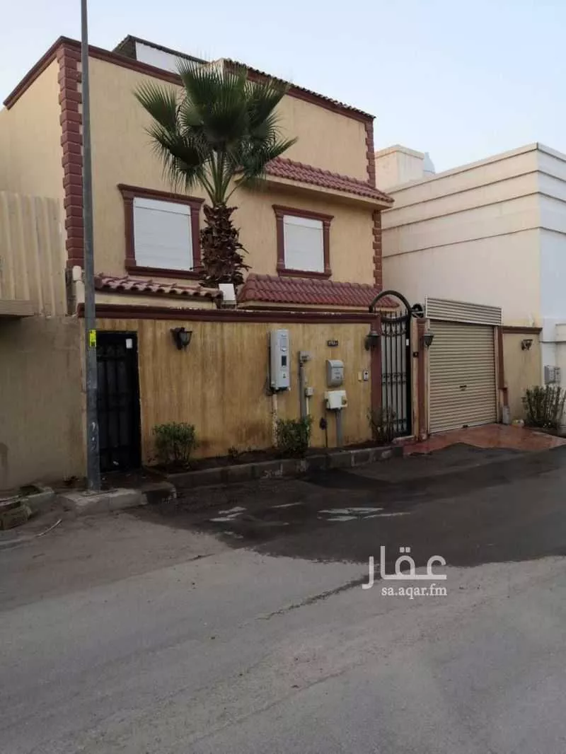 فيلا للبيع في شارع الحدبة, حي الملك فهد, مدينة الرياض, منطقة الرياض 1 صورة