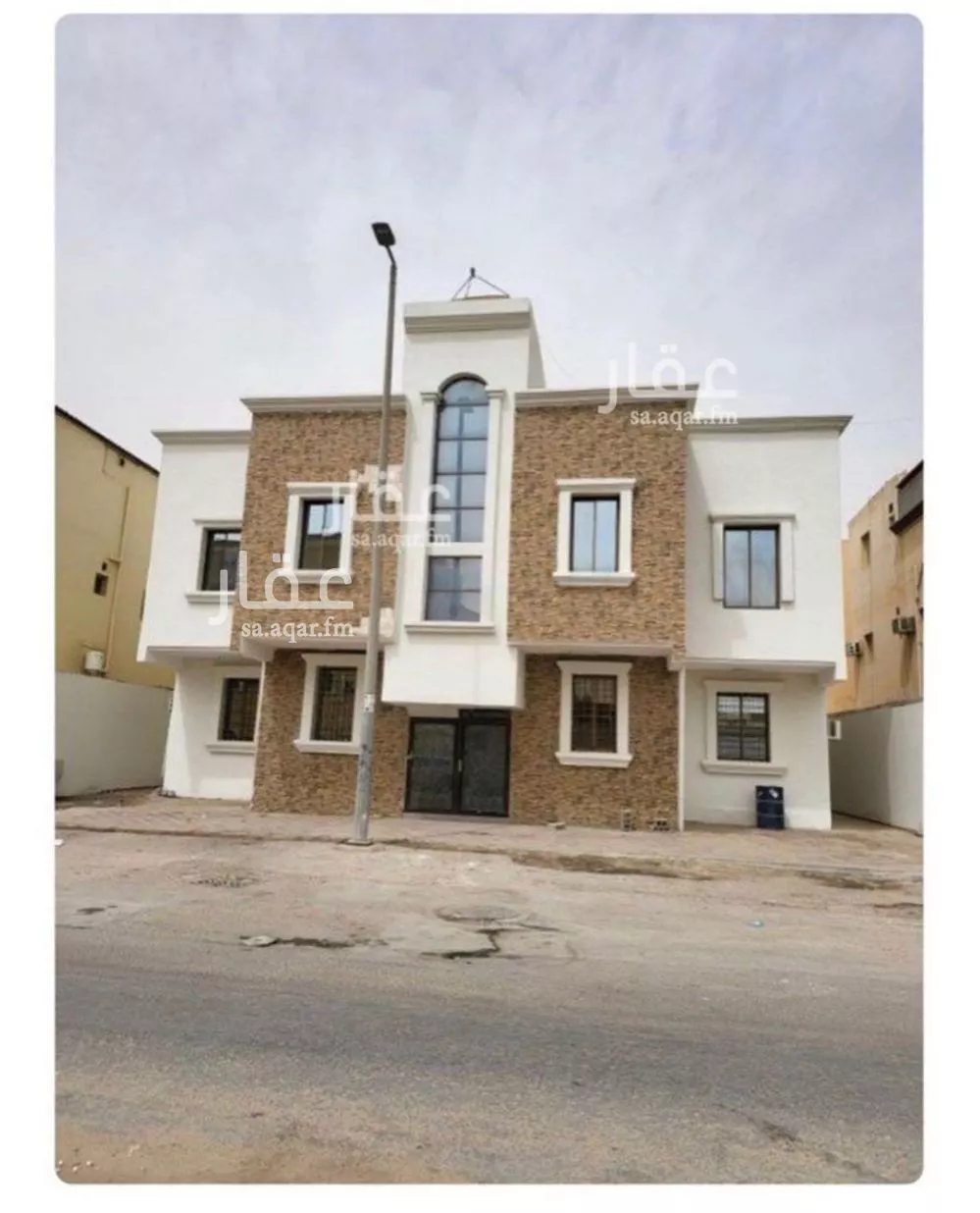عمارة للبيع في شارع ثابت الكوفي, حي المنار, مدينة الدمام, المنطقة الشرقية 1 صورة