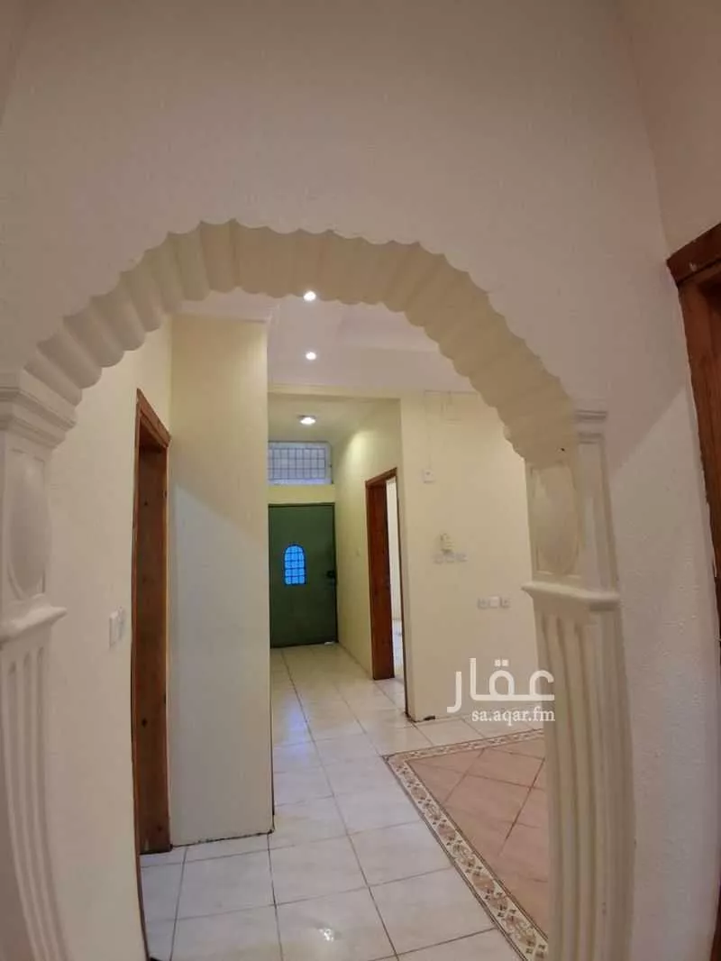 شقة للإيجار في شارع حازم ابن حرملة, حي الهرير الغربى, مدينة خميس مشيط, منطقة عسير 1 صورة