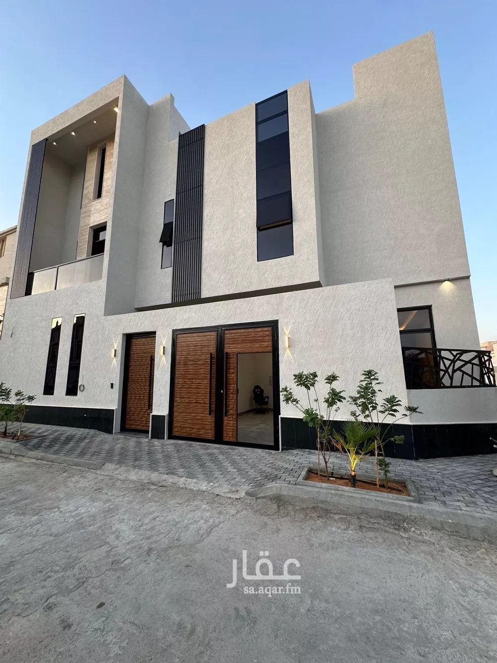 فيلا للبيع في شارع عابس بن الحصين, حي المهدية, مدينة الرياض, منطقة الرياض 1 صورة