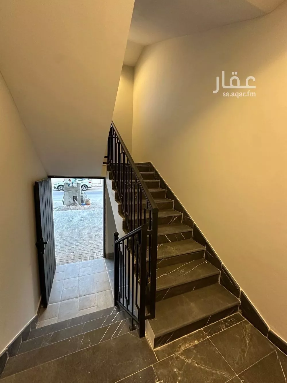 دور للبيع في شارع عائشة بنت ابي بكر, حي السويدي, مدينة الرياض, منطقة الرياض 1 صورة
