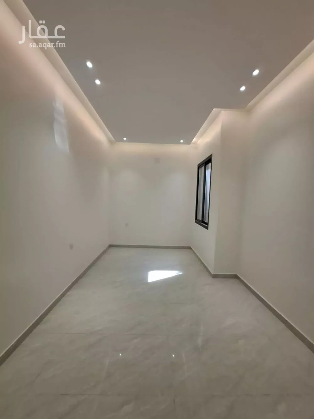 فيلا للبيع في شارع الحسين بن رواحة, حي الرمال, مدينة الرياض, منطقة الرياض 1 صورة