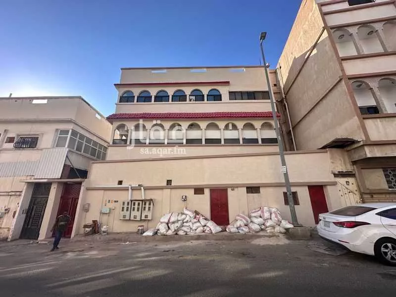 عمارة للبيع في شارع عامر ابن غيلان, حي نخب, مدينة الطائف, منطقة مكة المكرمة 1 صورة