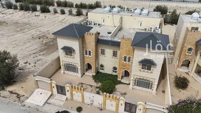فيلا للبيع في شارع المباركه, حي إشبيلية, مدينة الخبر, المنطقة الشرقية 1 صورة