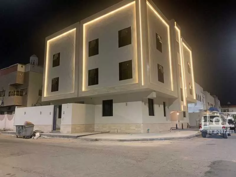 شقة للبيع في شارع اسحاق بن ابي بكر المديني, حي الدفاع, مدينة المدينه المنوره, منطقة المدينة المنورة 1 صورة