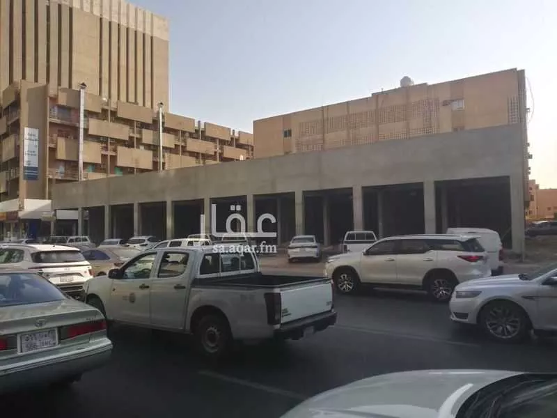 محل للإيجار في شارع البطحاء, حي المرقب, مدينة الرياض, منطقة الرياض 1 صورة