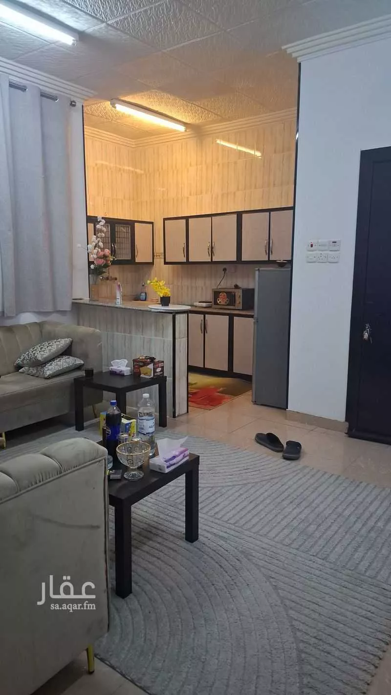 شقة للإيجار في شارع يزيد بن ابي سفيان, حي العريجاء الأوسط, مدينة الرياض, منطقة الرياض 1 صورة