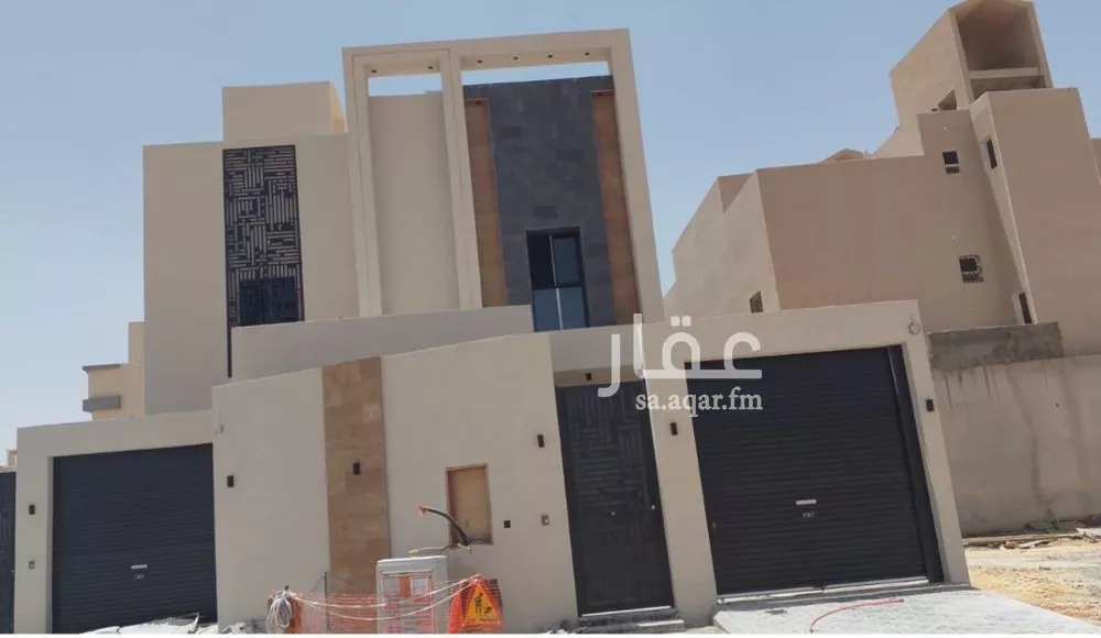 دور للبيع في شارع ابي المكارم بن مفرج, حي عكاظ, مدينة الرياض, منطقة الرياض 1 صورة