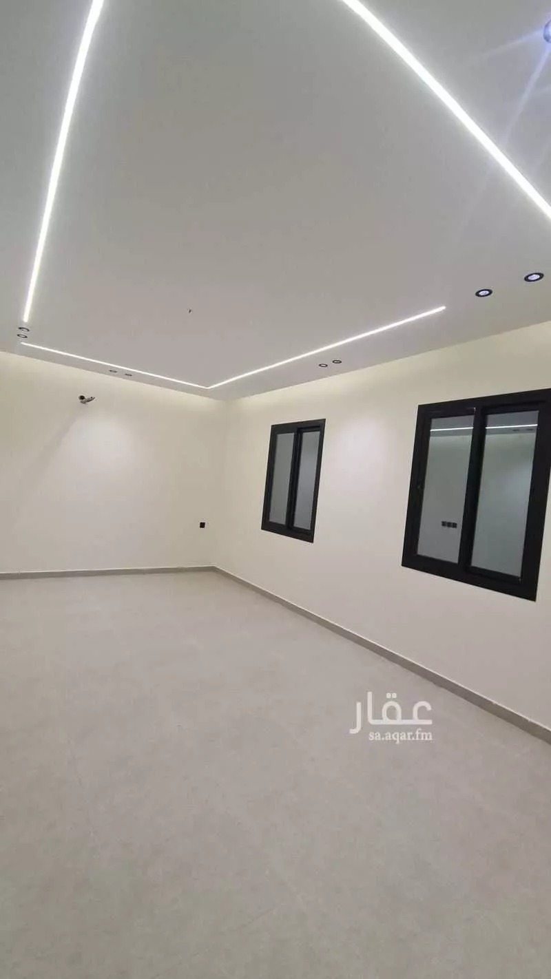 شقة للبيع في شارع حسن عجيمي, حي الحلقة الشرقية, مدينة الطائف, منطقة مكة المكرمة 1 صورة