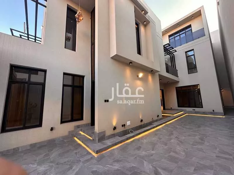 فيلا للبيع في شارع عوف ابن عبدالله ابن الاحمر, حي الشرف, مدينة خميس مشيط, منطقة عسير 1 صورة