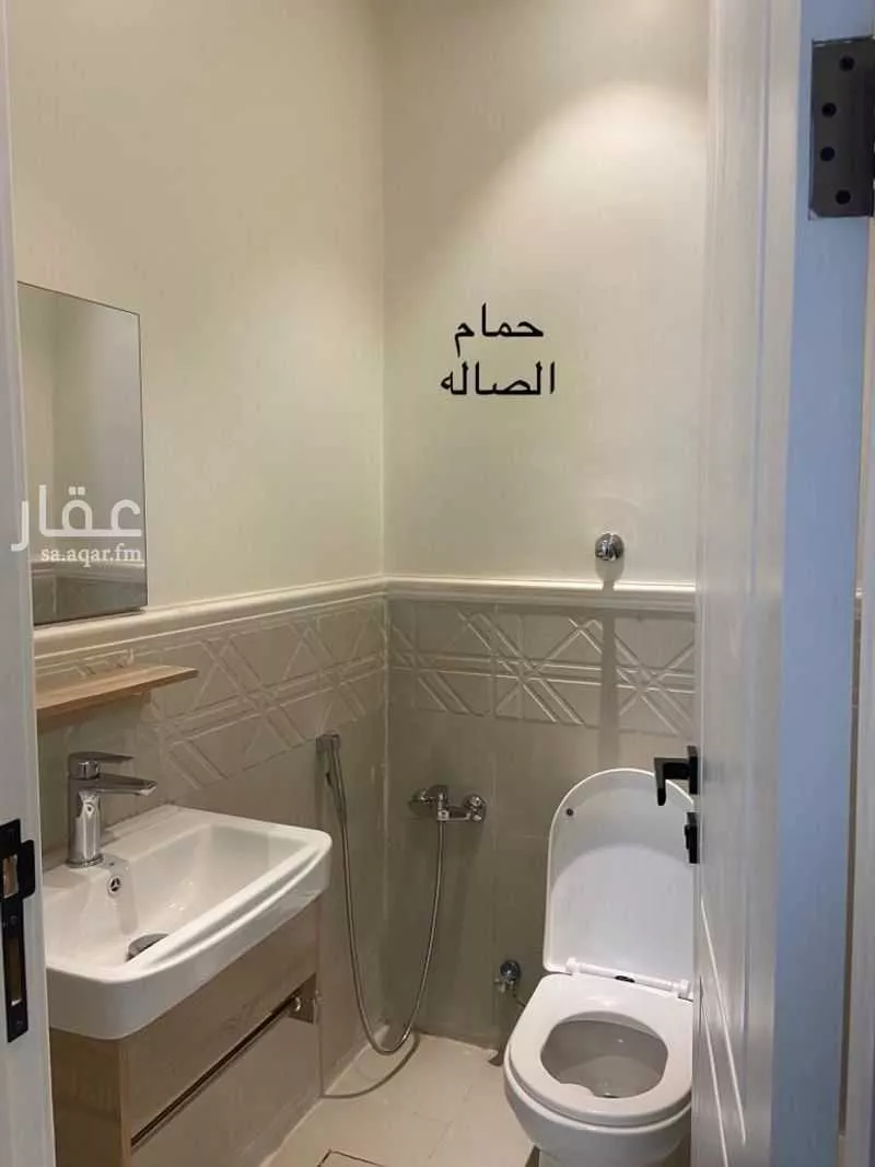 فيلا للإيجار في شارع فضاله الاسدي, حي القيروان, مدينة الرياض, منطقة الرياض 1 صورة