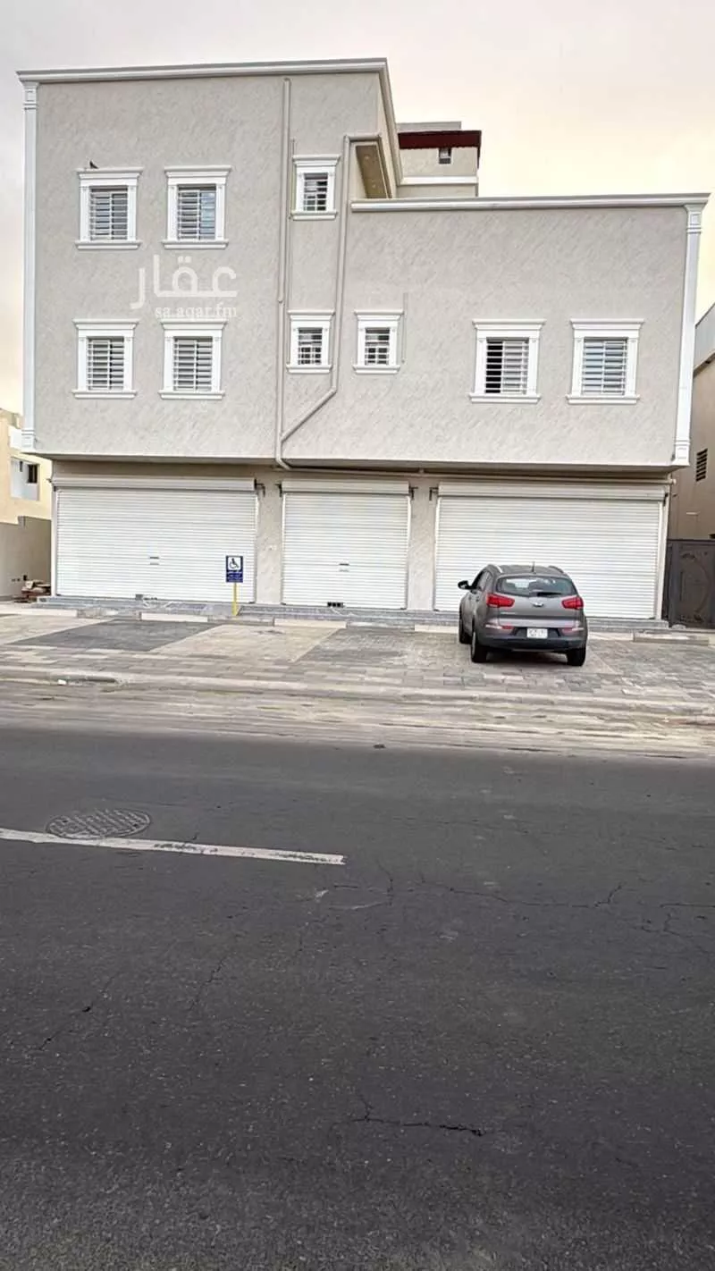 عمارة للإيجار في شارع حسن عبدالله حسن الشهري, حي الغدير, مدينة ابها, منطقة عسير 1 صورة
