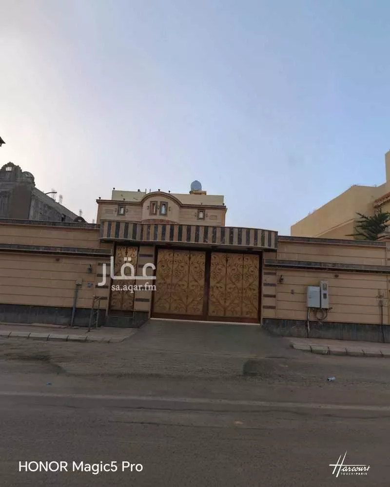فيلا للبيع في شارع عمرو ابن تميم, حي الفلاح, مدينة جدة, منطقة مكة المكرمة 1 صورة
