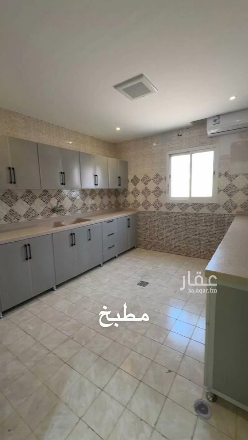 فيلا للإيجار في شارع هارون الرشيد, حي ظهرة العودة شرق, مدينة امارة منطقة الرياض - الدرعيه, منطقة الرياض 1 صورة
