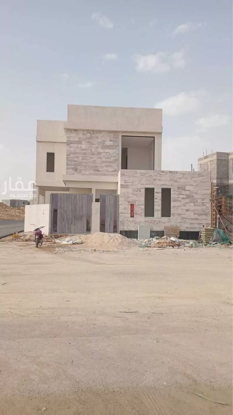 فيلا للبيع في شارع علي المنوفي, حي المهدية, مدينة الرياض, منطقة الرياض 1 صورة