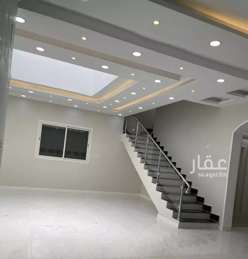 شقة للبيع في شارع هارون بن معروف, حي بنى بياضة, مدينة المدينه المنوره, منطقة المدينة المنورة 1 صورة