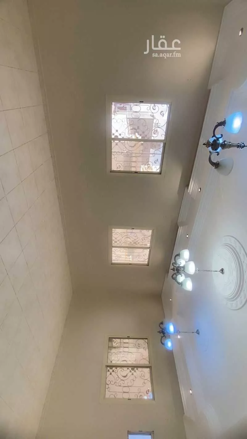 شقة للإيجار في شارع سليمان ابن ابي المظفر ، حي الحلقة الشرقية ، الطائف ، الطائف 1 صورة