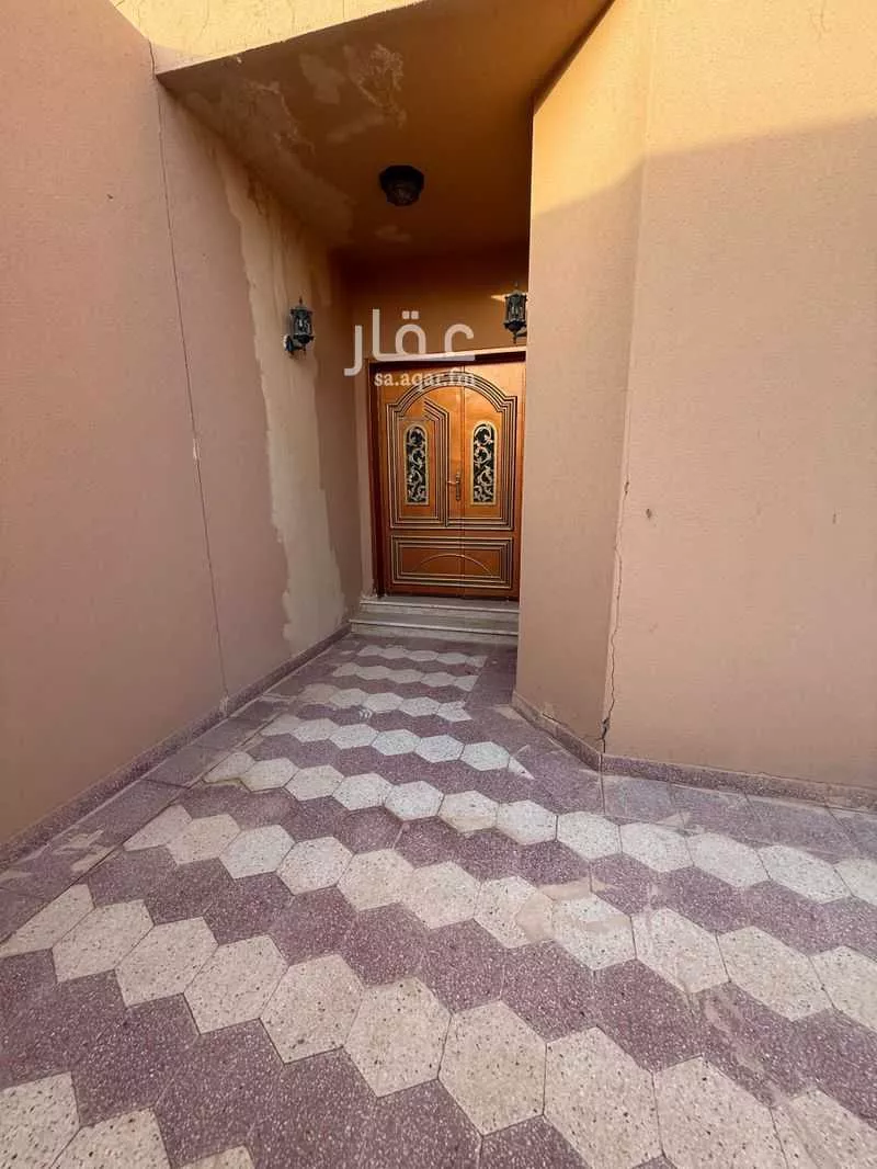 فيلا للإيجار في شارع جندب ابن جنادة ابو ذر الغفاري, حي القادسية, مدينة الرس, منطقة القصيم 1 صورة