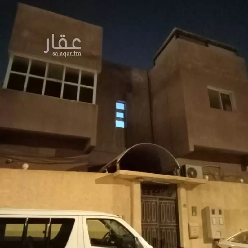 فيلا للبيع في شارع ابي الفضل, حي الورود, مدينة الرياض, منطقة الرياض 1 صورة