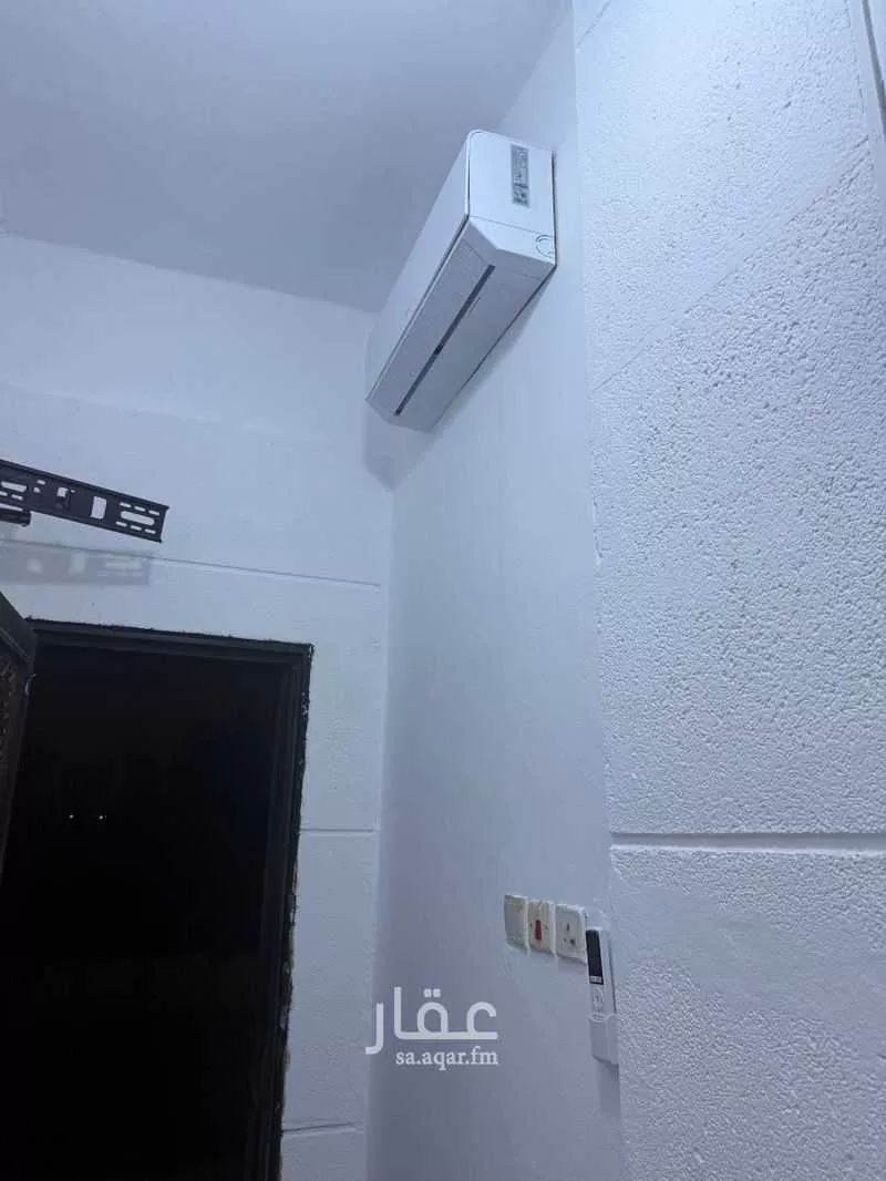 غرفة للإيجار في شارع رقم 329, حي المونسية, مدينة الرياض, منطقة الرياض 1 صورة
