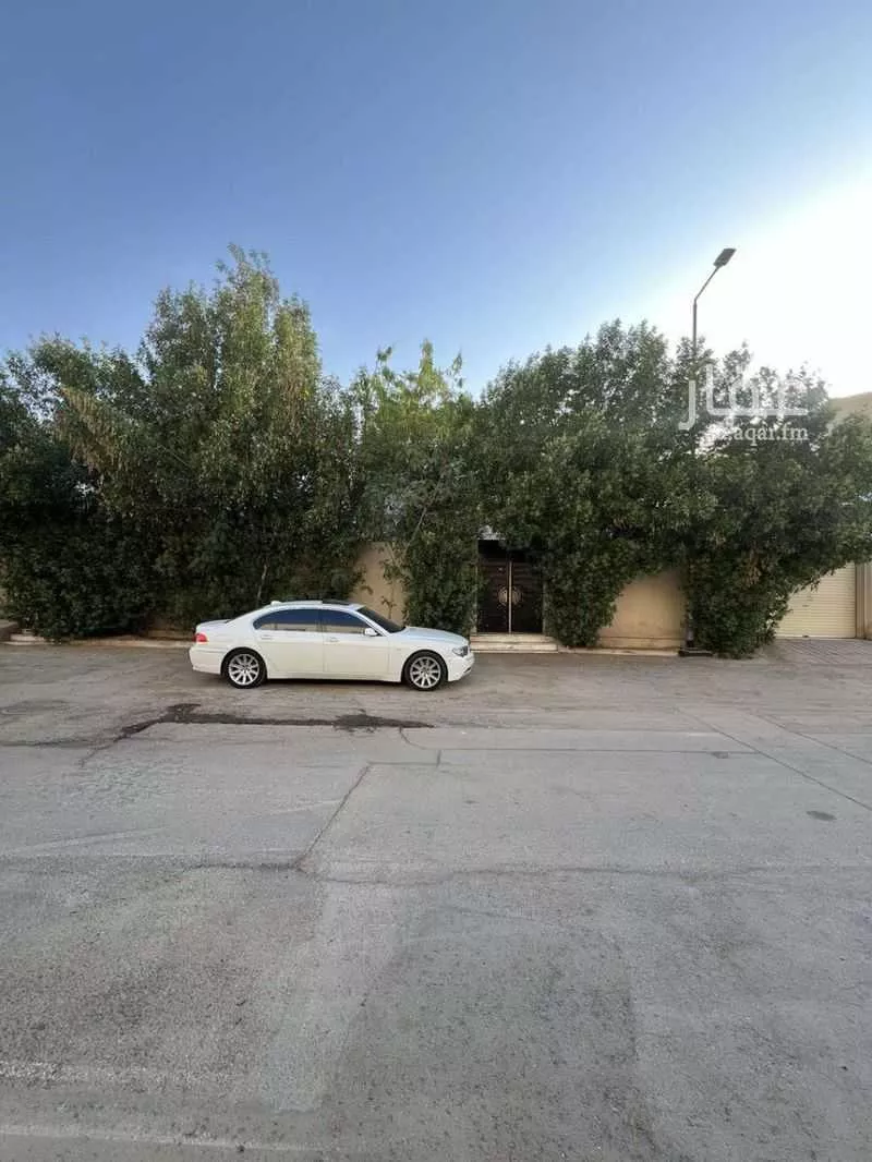 فيلا للبيع في شارع عمر التبريزي, حي الملك فيصل, مدينة الرياض, منطقة الرياض 1 صورة