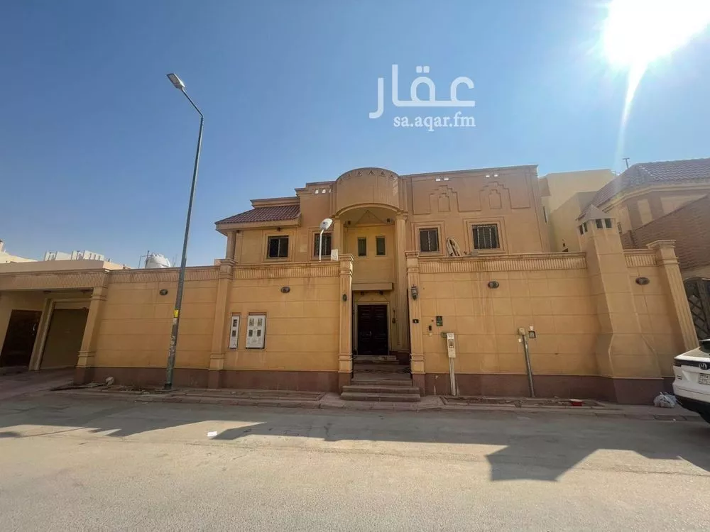 فيلا للبيع في شارع الفرع, حي إشبيلية, مدينة الرياض, منطقة الرياض 1 صورة