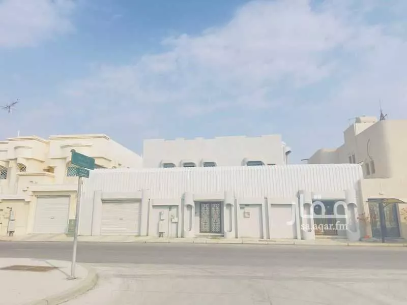 فيلا للإيجار في شارع 27ب, حي العقربية, مدينة الخبر, المنطقة الشرقية 1 صورة