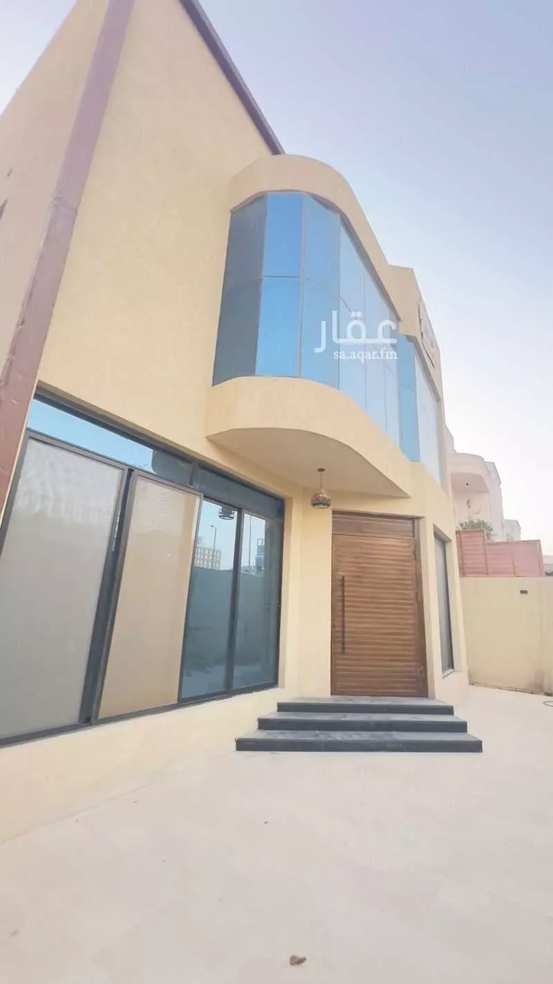 فيلا للبيع في شارع ابراهيم بن سباع, حي اليرموك, مدينة الخبر, المنطقة الشرقية 1 صورة